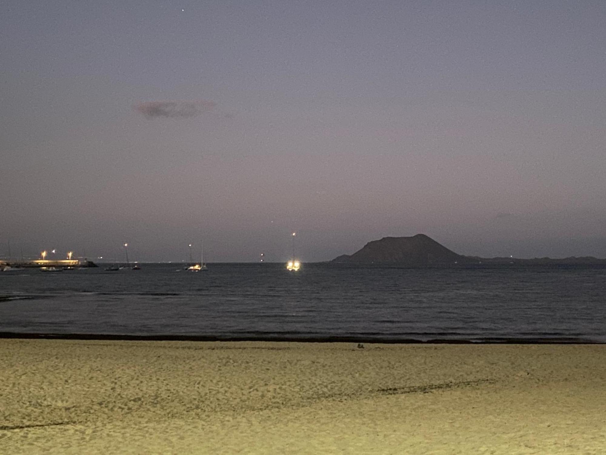 Sun And Surf Stay Corralejo Extérieur photo